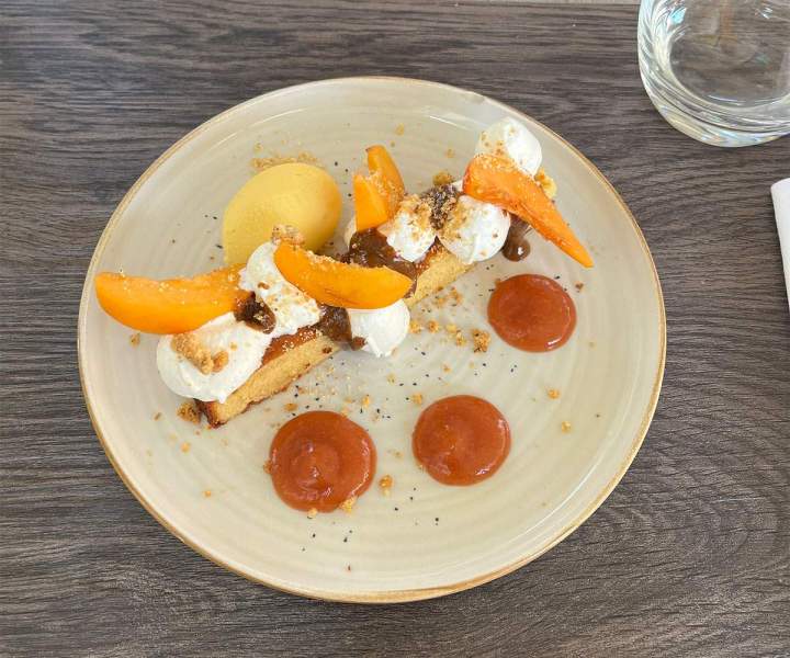 Un large éventail de délices sucrées à des prix abordables.